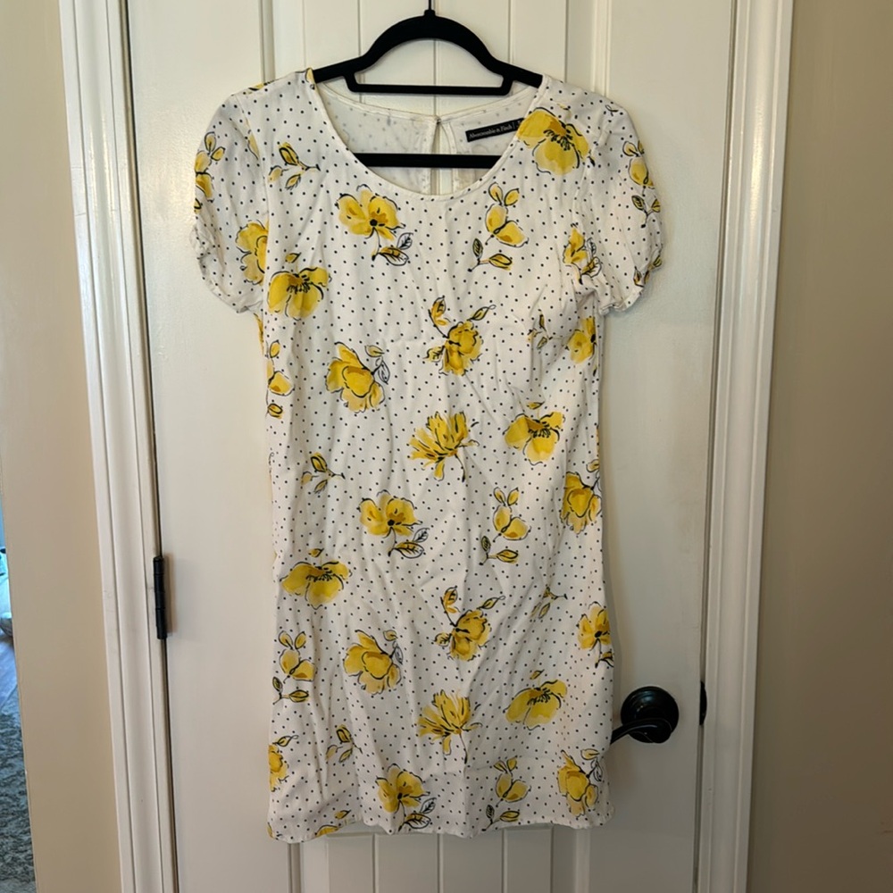 Abercrombie and fitch size small dress worn a couple times to work, like new!